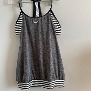 Nike loose athletic shirt